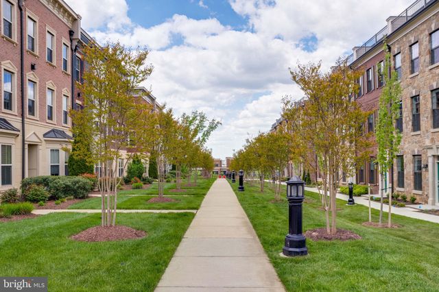 $910,000 | 610 Fair Winds Way, Oxon Hill, MD 20745