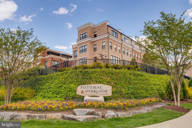 $910,000 | 610 Fair Winds Way, Oxon Hill, MD 20745