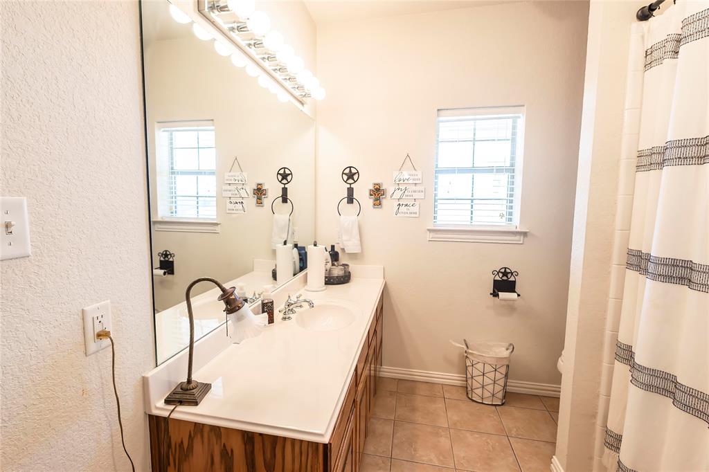 2168 Fruitland Road Sunset, TX 76270 - Photo 16 of 39