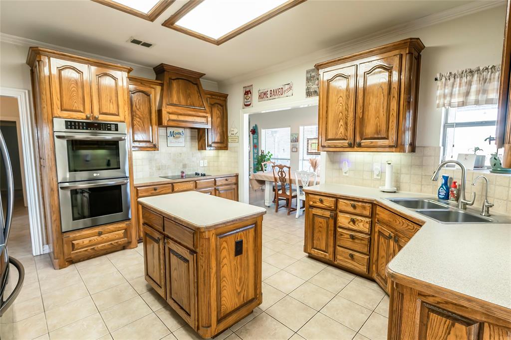 2168 Fruitland Road Sunset, TX 76270 - Photo 23 of 39