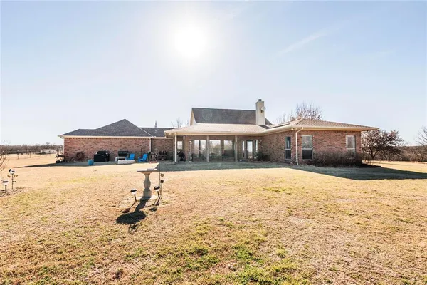 $989,000 | 2168 Fruitland Road, Sunset, TX 76270