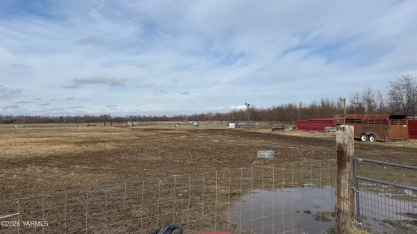 $630,000 | 1508 Foster Road, Toppenish, WA 98948