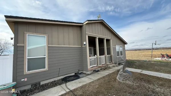 $630,000 | 1508 Foster Road, Toppenish, WA 98948