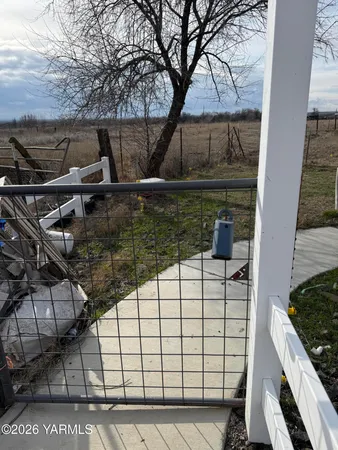 $630,000 | 1508 Foster Road, Toppenish, WA 98948