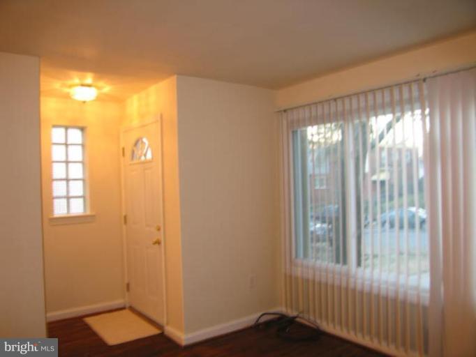 8411 12th Avenue Silver Spring, MD 20903 - Photo 3 of 9 Living Room