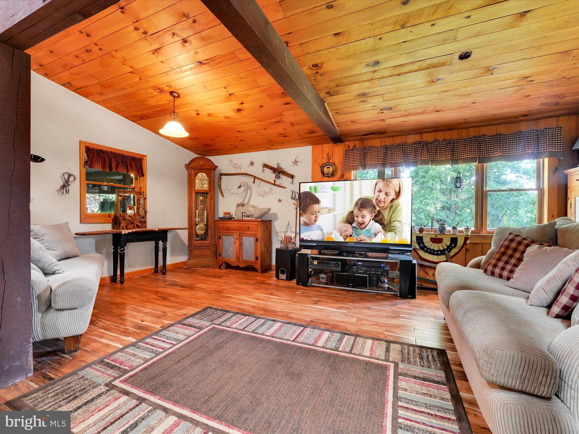 2022 Stauffer Road Spring Grove, PA 17362 - Photo 8 of 53