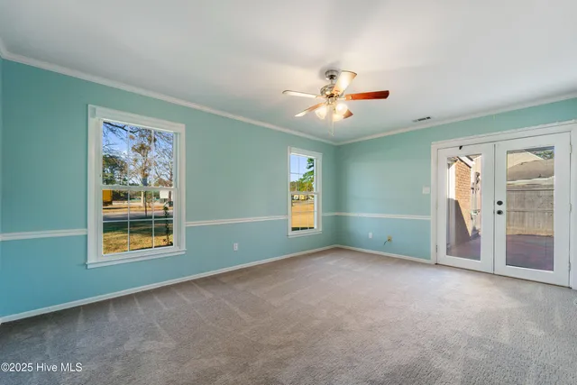 $1,195 | 114 Princess Place, Jacksonville, NC 28546