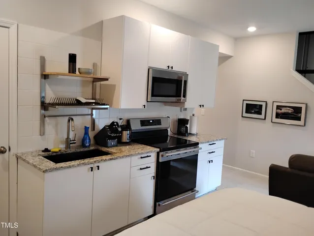 $900 | 1035 Manorhaven Drive, Unit STUDIO, Durham, NC 27703