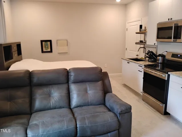 $900 | 1035 Manorhaven Drive, Unit STUDIO, Durham, NC 27703