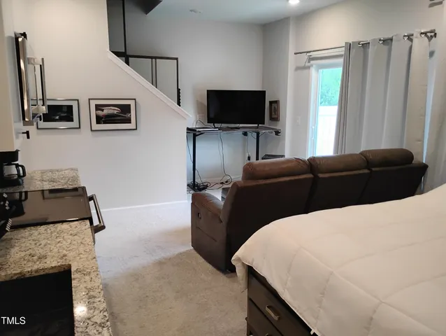 $900 | 1035 Manorhaven Drive, Unit STUDIO, Durham, NC 27703