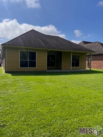 $1,950 | 3266 Northlake Avenue, Baton Rouge, LA 70810