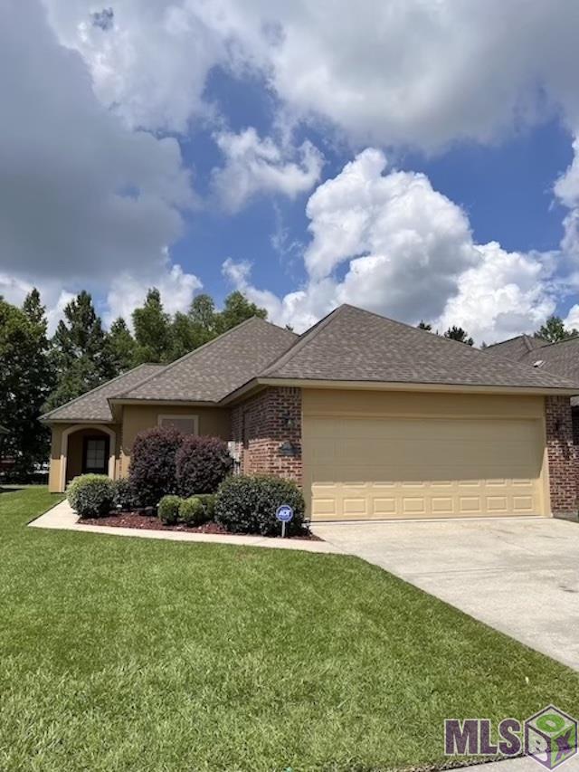 3266 Northlake Avenue Baton Rouge, LA 70810 - Photo 2 of 13