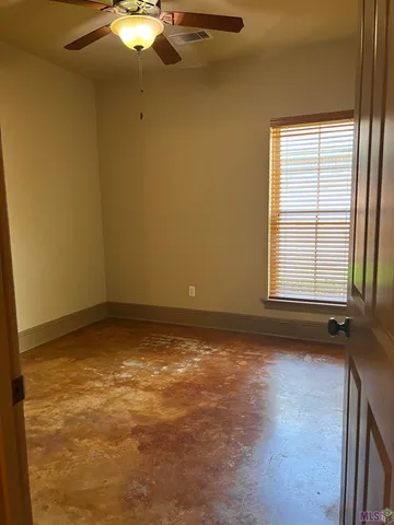 $1,950 | 3266 Northlake Avenue, Baton Rouge, LA 70810