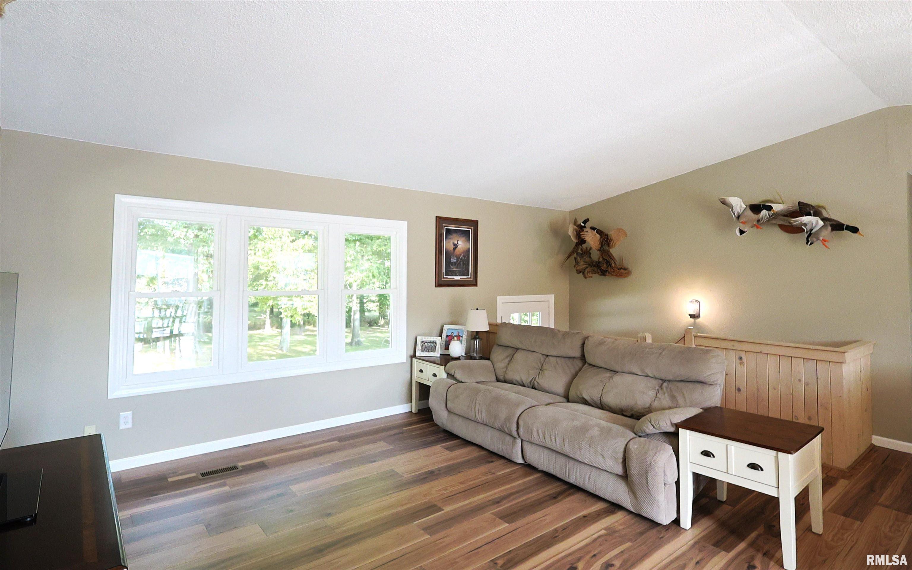 4538 Harris Road Salem, IL 62881 - Photo 11 of 53