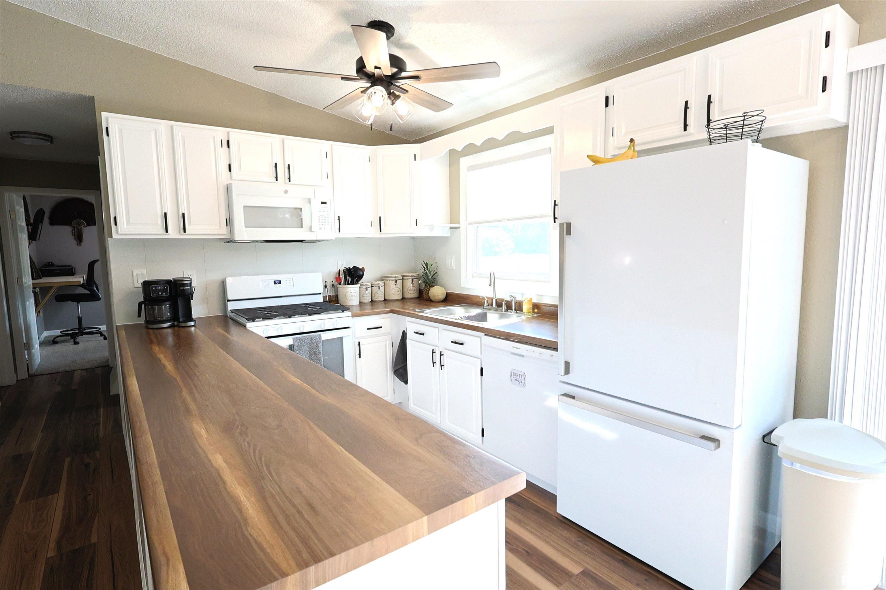 4538 Harris Road Salem, IL 62881 - Photo 15 of 53