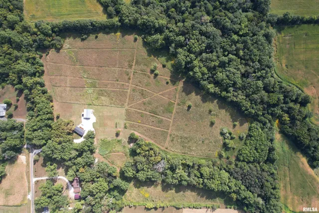 $395,000 | 4538 Harris Road, Salem, IL 62881