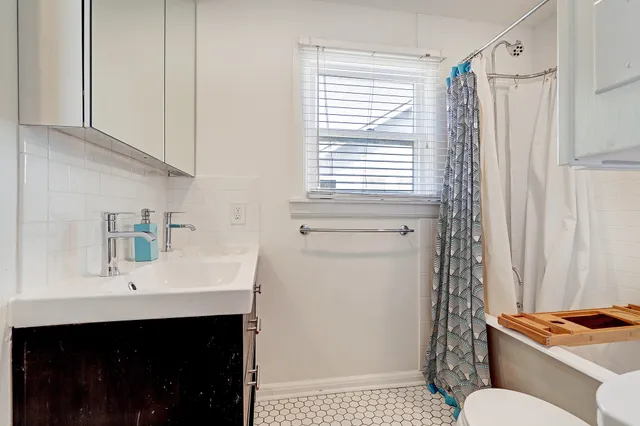 $3,500 | 1523 Harvard Street, Houston, TX 77008