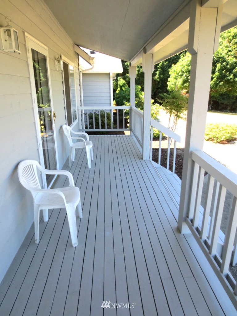 1121 Southwest Harper Road Port Orchard, WA 98367 - Photo 4 of 18 Gallery Image 4