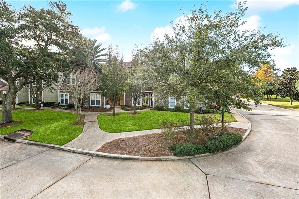 22 Mariners Cove North New Orleans, LA 70124 - Photo 1 of 25