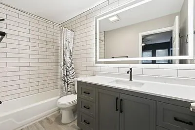 $425,000 | 22 Mariners Cove North, New Orleans, LA 70124