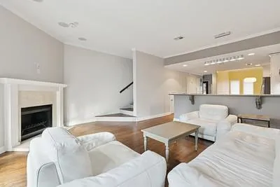 $425,000 | 22 Mariners Cove North, New Orleans, LA 70124