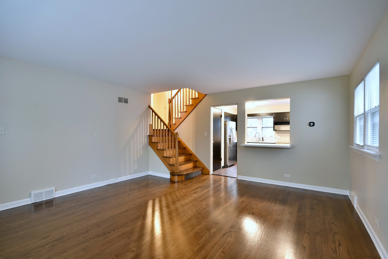 632 Bryan Street Elmhurst, IL 60126 - Photo 4 of 33 a view of entryway with wooden floor