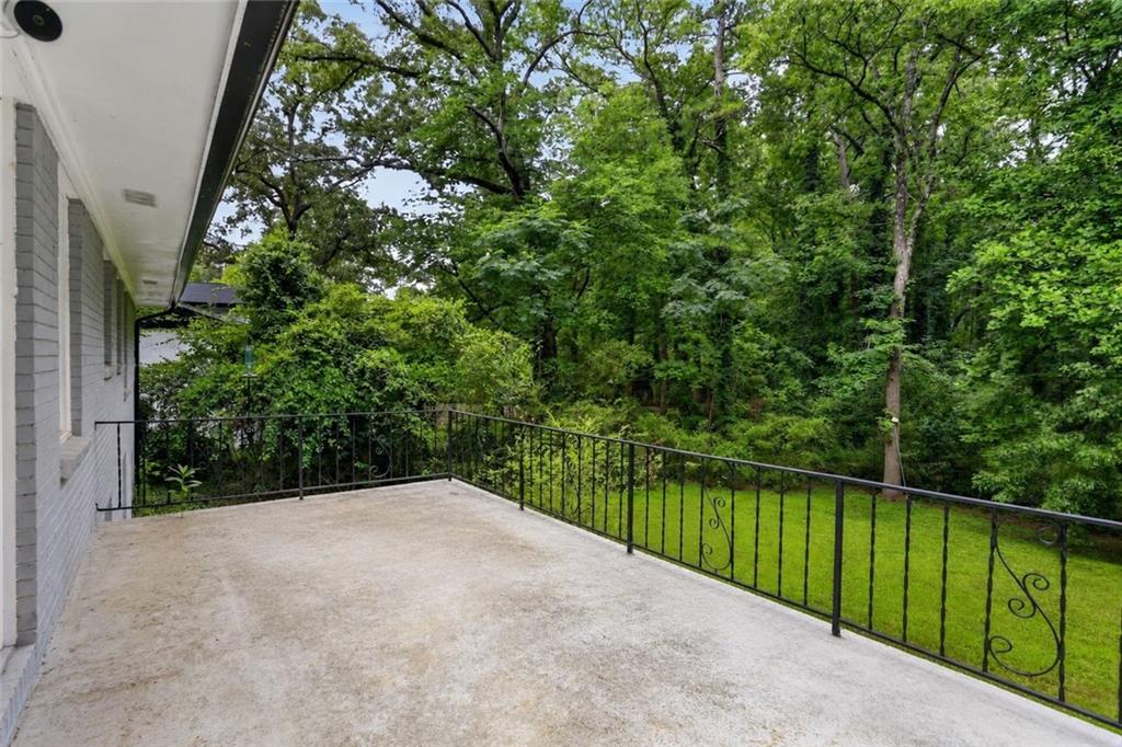 2495 Whites Mill Road Decatur, GA 30032 - Photo 26 of 30