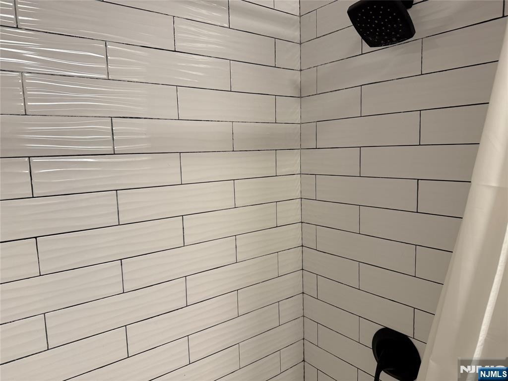 242 The Promenade, Unit 242 Edgewater, NJ 07020 - Photo 18 of 21