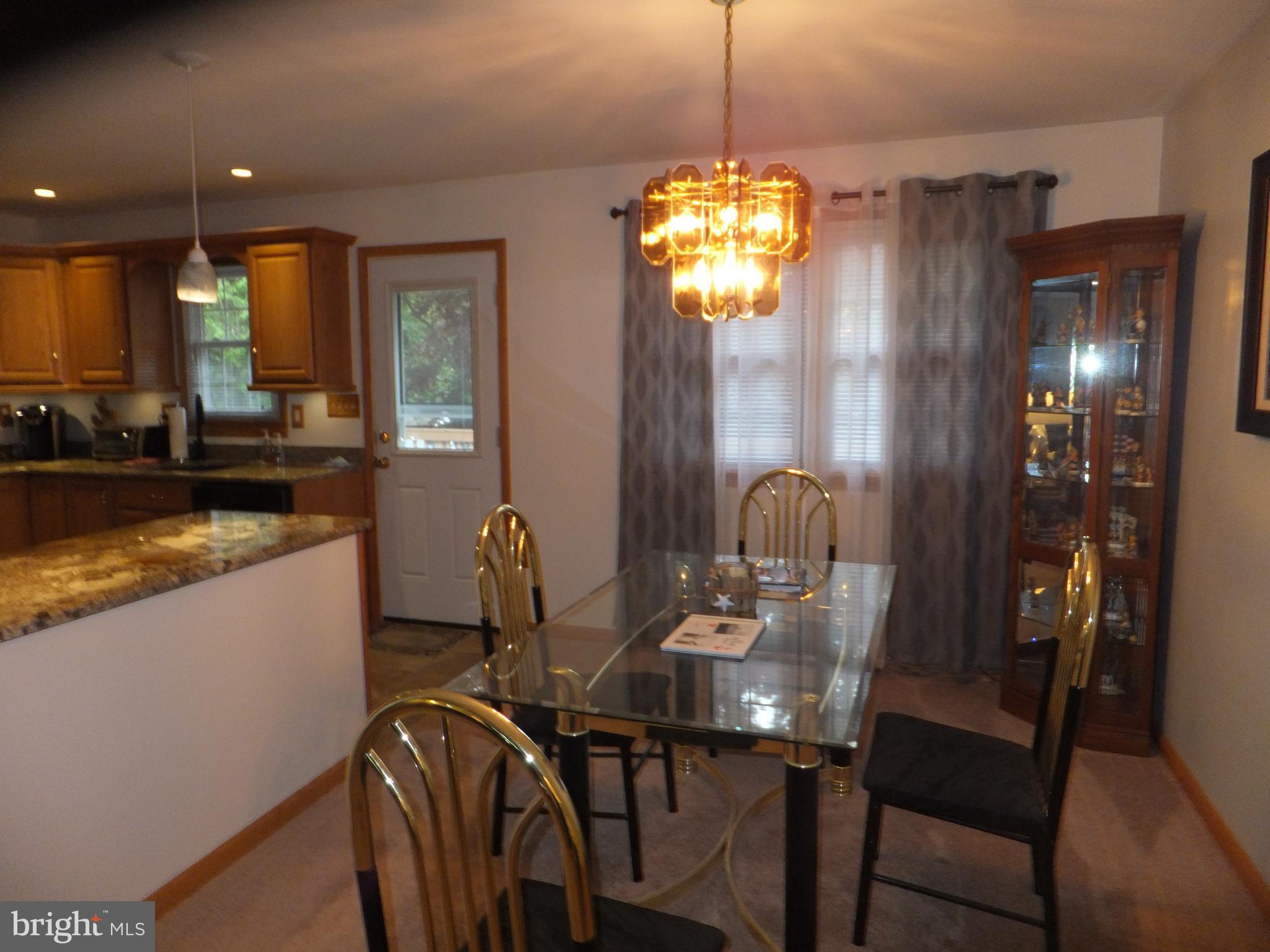 206 Eastern Road Pasadena, MD 21122 - Photo 26 of 57 DINING ROOM