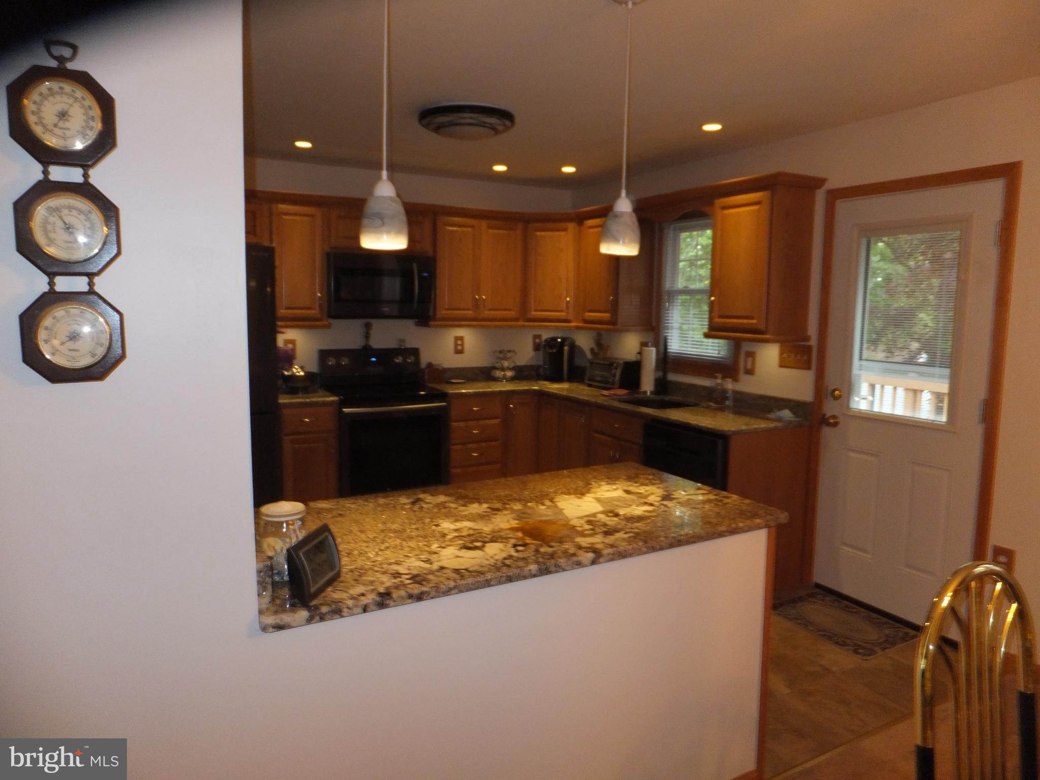 206 Eastern Road Pasadena, MD 21122 - Photo 28 of 57 UPDATED KITCHEN SERVING BAR