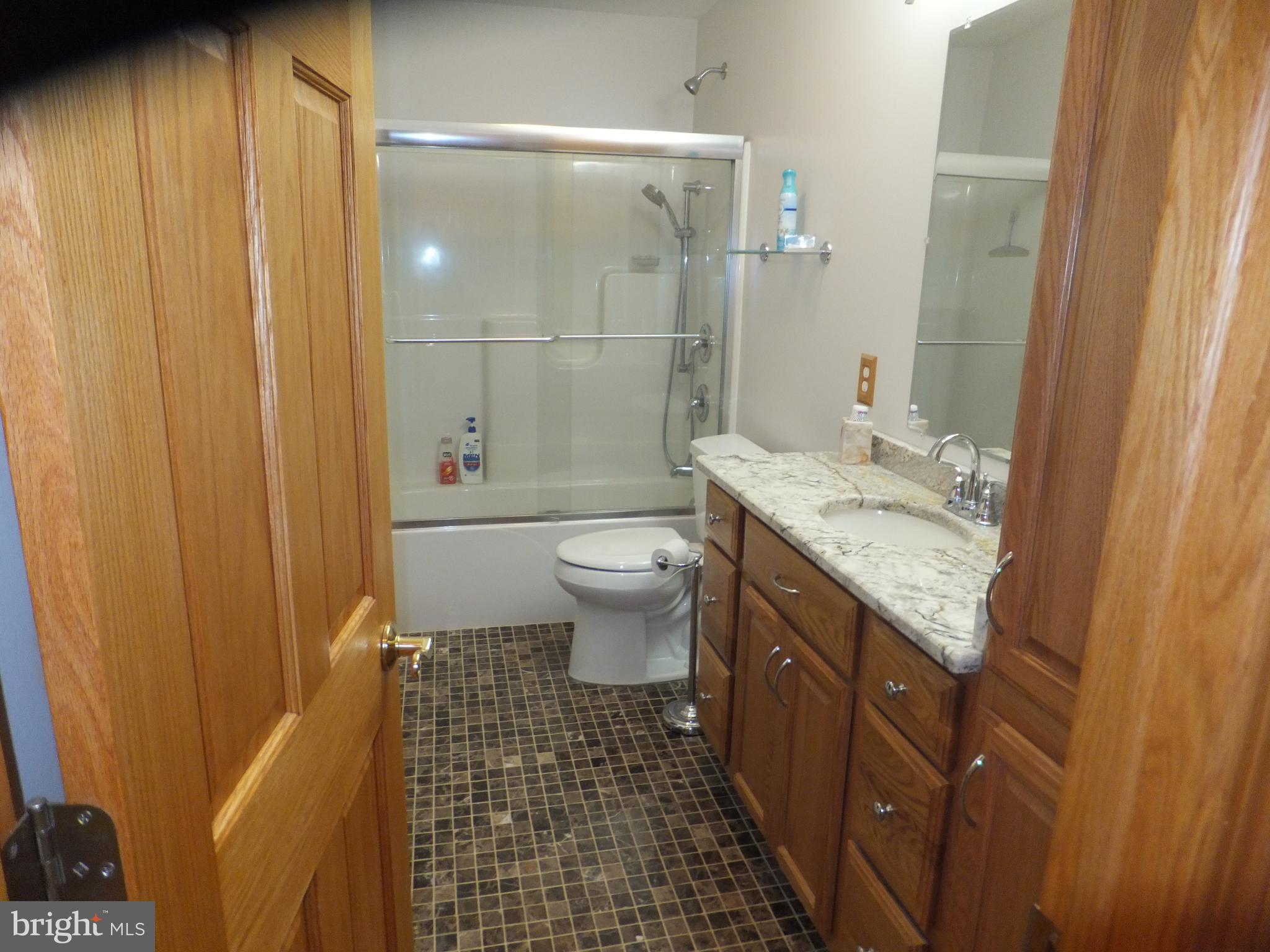 206 Eastern Road Pasadena, MD 21122 - Photo 36 of 57 MARBLE TILE FLOORING BATH /TUB COMBO