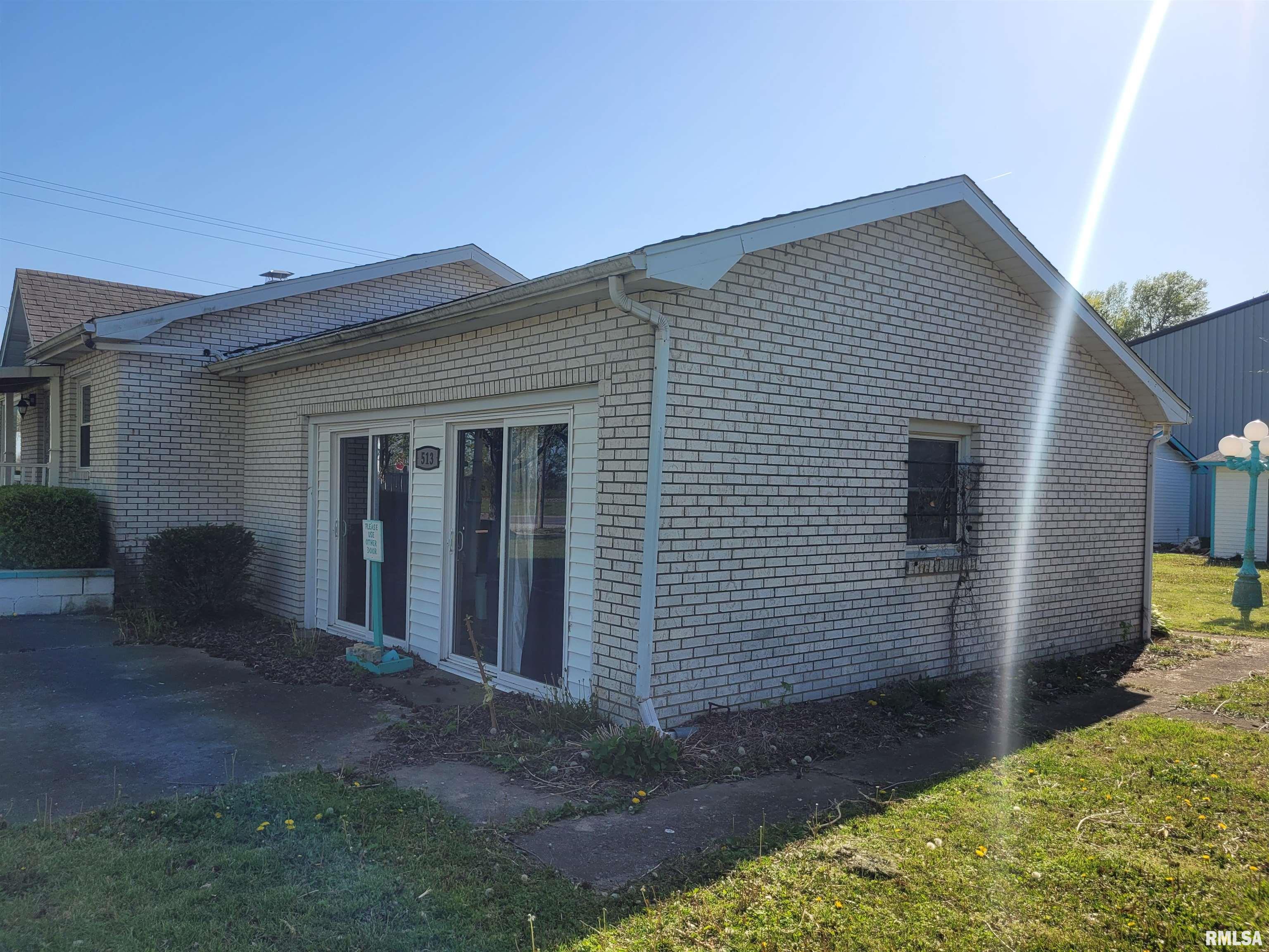 513 South Main Street Ina, IL 62846 - Photo 3 of 22