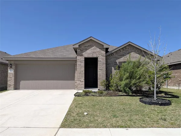$2,300 | 9513 Doverglen Drive, Fort Worth, TX 76131