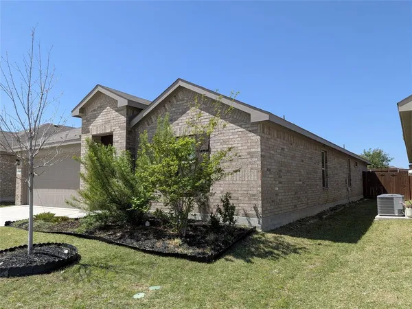$2,300 | 9513 Doverglen Drive, Fort Worth, TX 76131