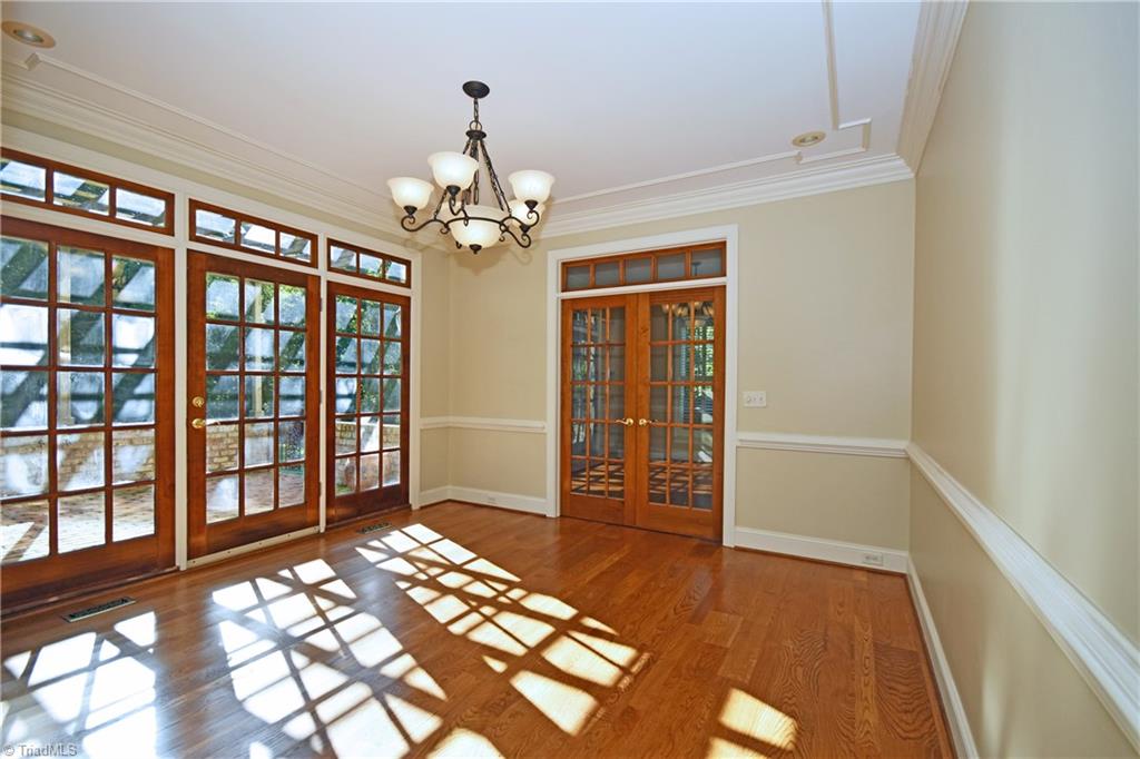 8345 Center Grove Church Road Clemmons, NC 27012 - Photo 4 of 28 Dining Room