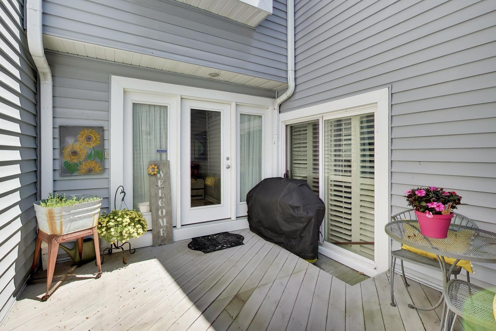 26443 North Ridge Court Mundelein, IL 60060 - Photo 7 of 52 Gallery Image 7