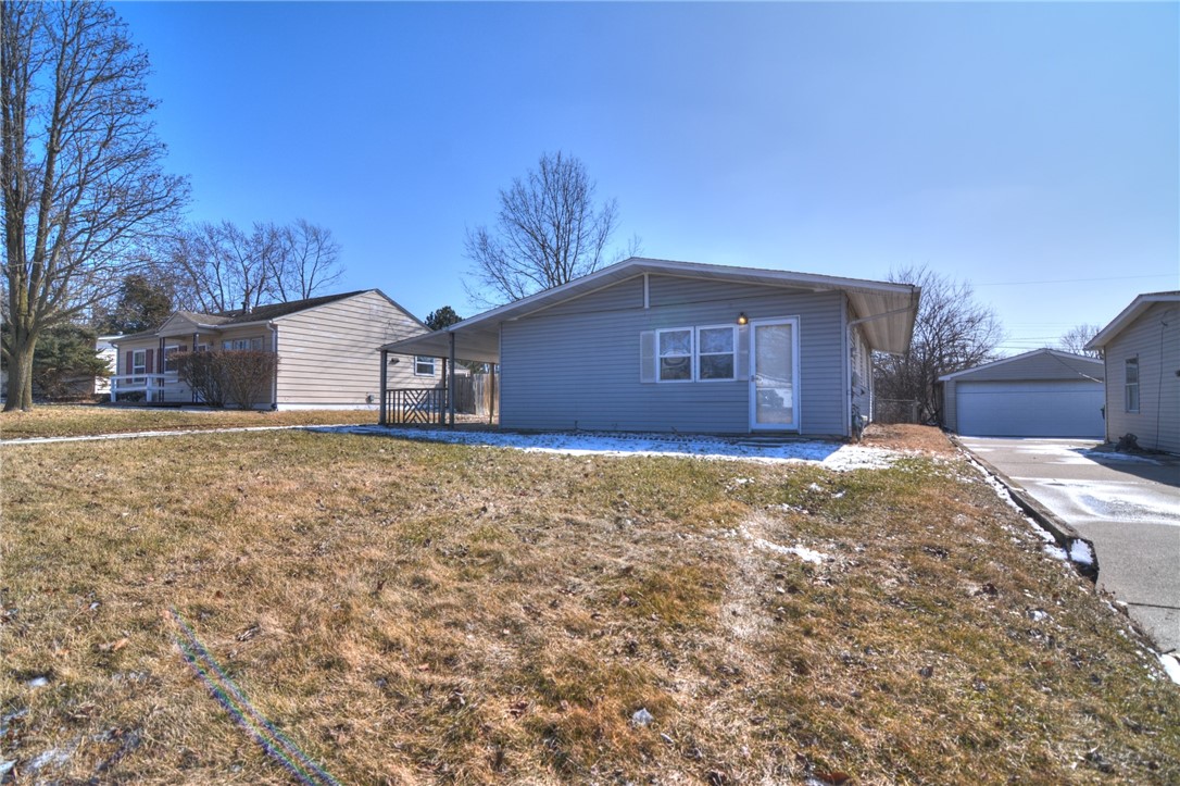 84 Meadow Terrace Place Decatur, IL 62521 - Photo 2 of 21