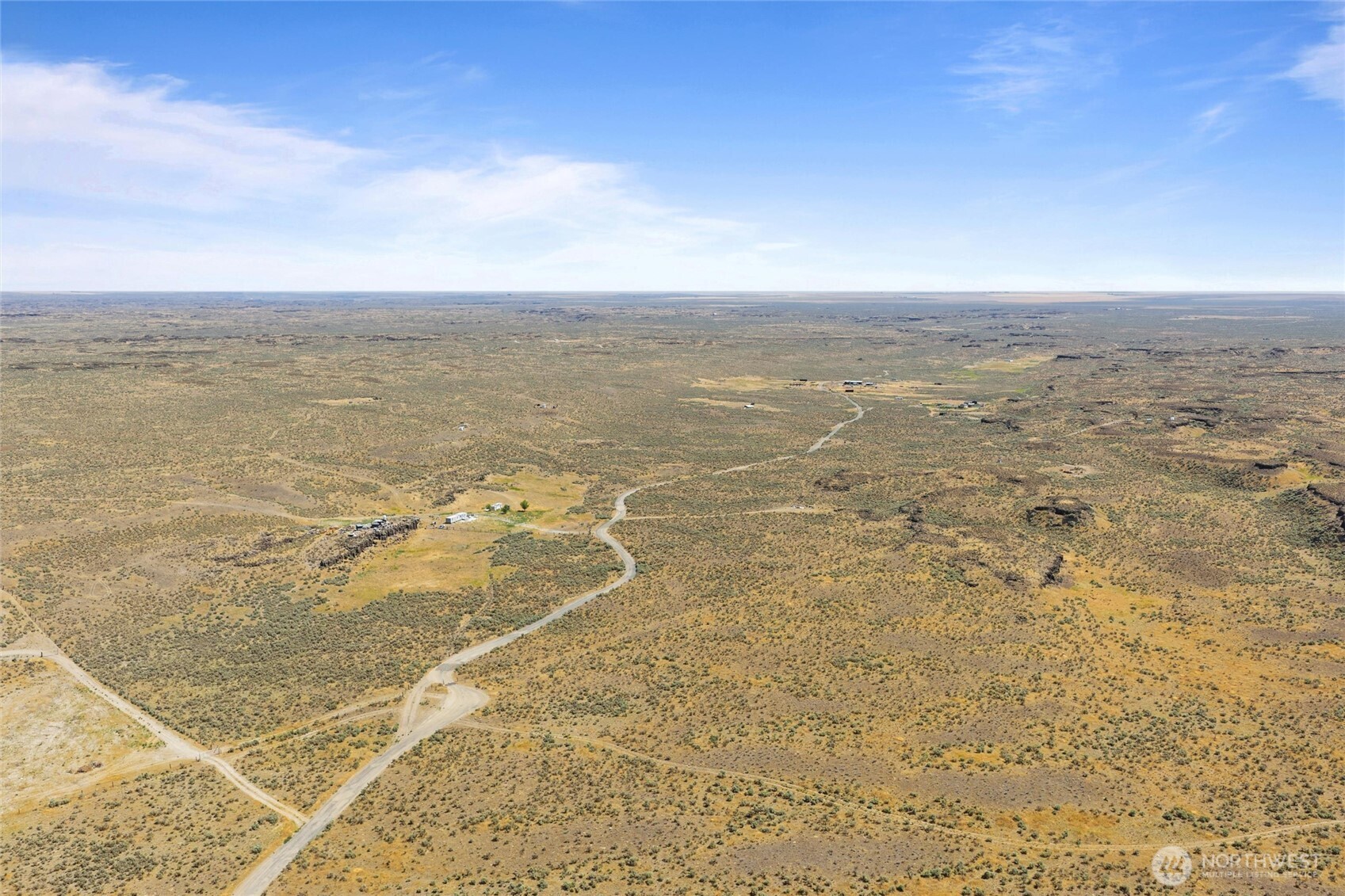 14371 Spirit Valley Road Northeast Moses Lake, WA 98837 - Photo 3 of 39 a view of an ocean