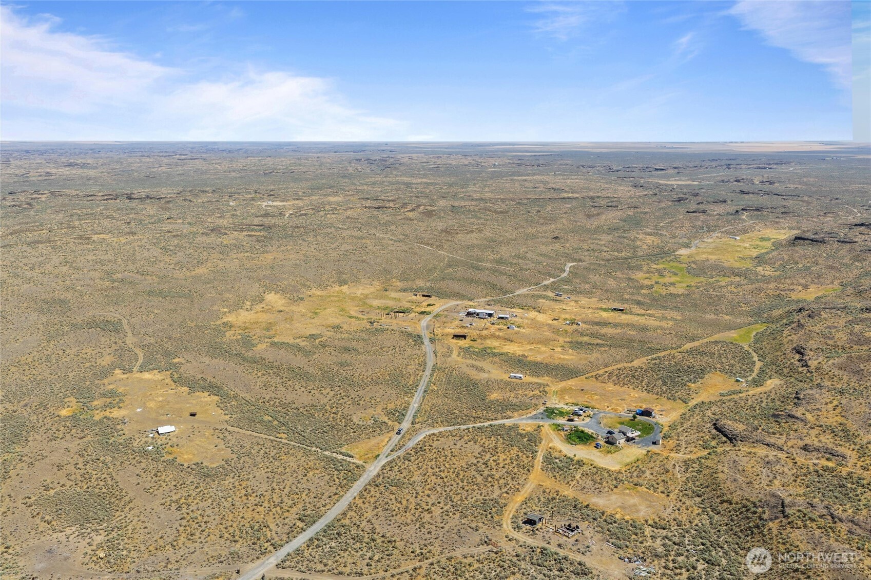 14371 Spirit Valley Road Northeast Moses Lake, WA 98837 - Photo 4 of 39 a view of an ocean and beach