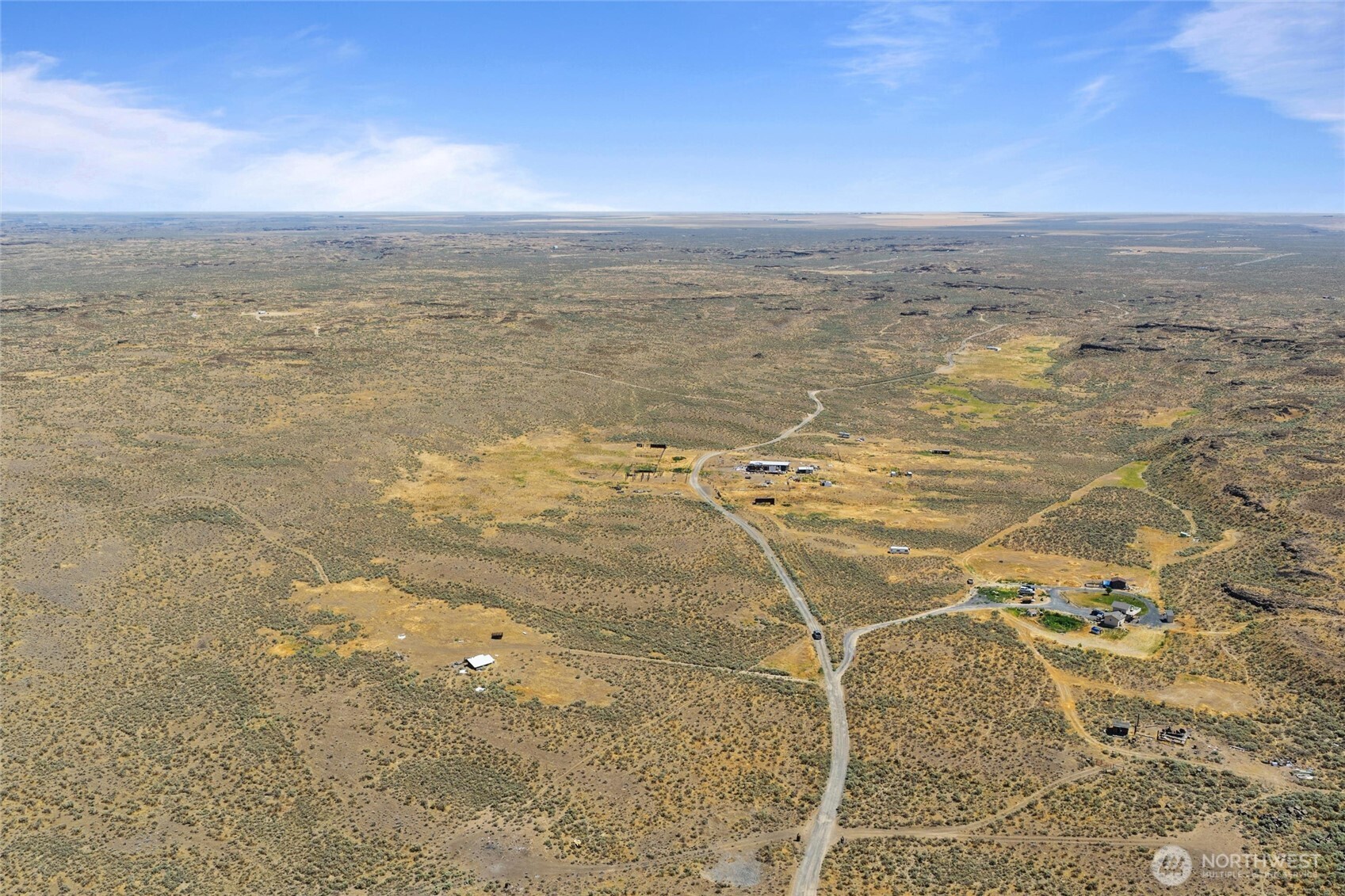 14371 Spirit Valley Road Northeast Moses Lake, WA 98837 - Photo 5 of 39 a view of an ocean