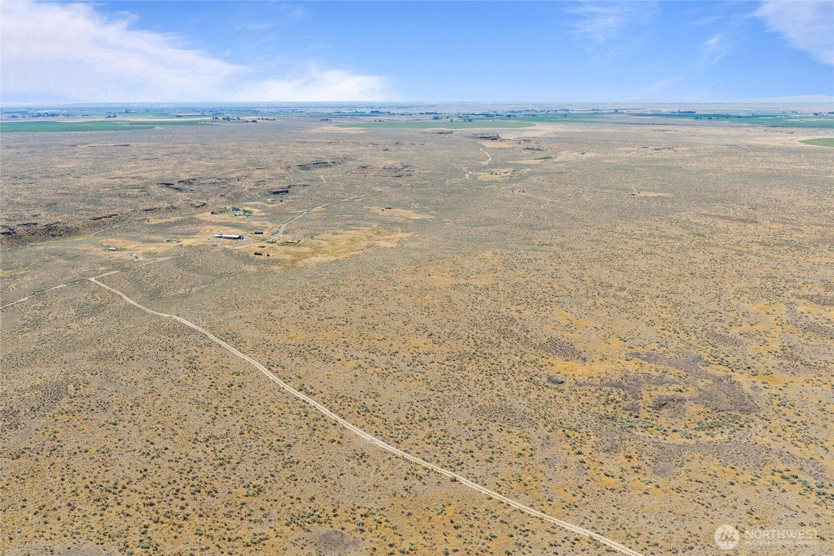14371 Spirit Valley Road Northeast Moses Lake, WA 98837 - Photo 10 of 39 a view of an ocean and beach