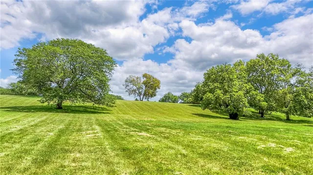 $1,400,000 | 13410 Woodland Avenue, Kansas City, MO 64146