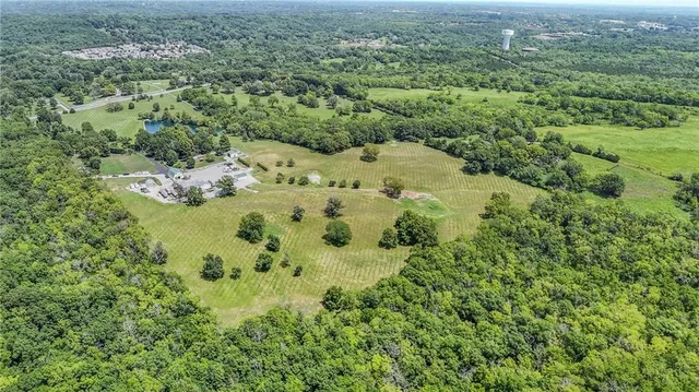 $1,400,000 | 13410 Woodland Avenue, Kansas City, MO 64146