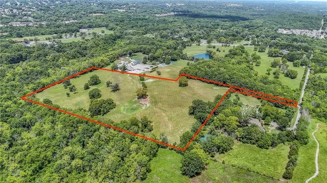 $1,400,000 | 13410 Woodland Avenue, Kansas City, MO 64146