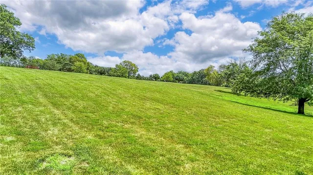 $1,400,000 | 13410 Woodland Avenue, Kansas City, MO 64146