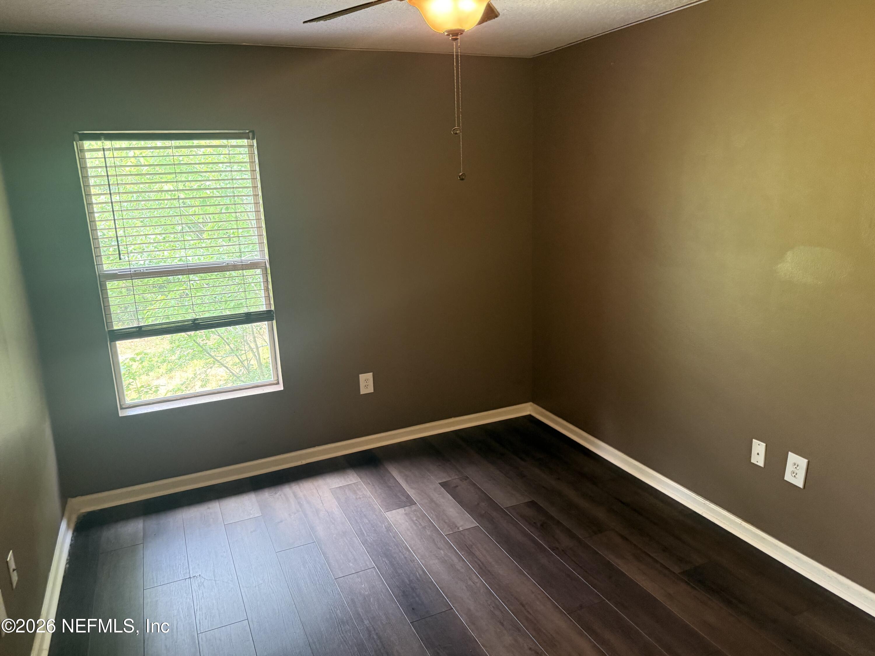 7920 Merrill Road, Unit 914 Jacksonville, FL 32277 - Photo 17 of 19 Bedroom 2