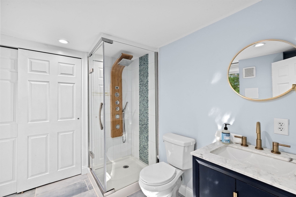 49 Bay Street Hull, MA 02045 - Photo 19 of 41