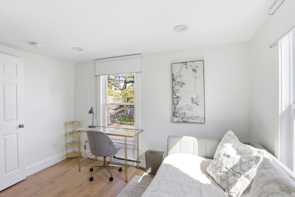 49 Bay Street Hull, MA 02045 - Photo 24 of 41