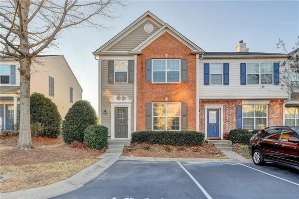 $2,325 | 1044 Prestwyck Court, Alpharetta, GA 30004