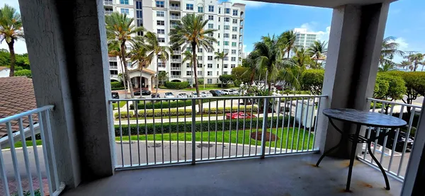 $694,500 | 3606 South Ocean Boulevard, Unit 303, Highland Beach, FL 33487